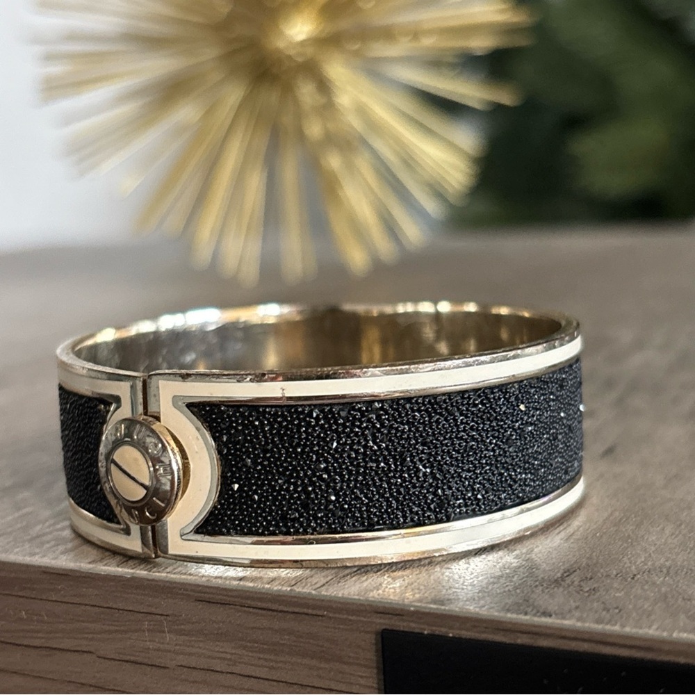 Henri Bendel bangle glitter hinge - Picture 3 of 10